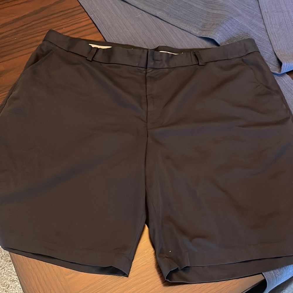 Mens golf shorts